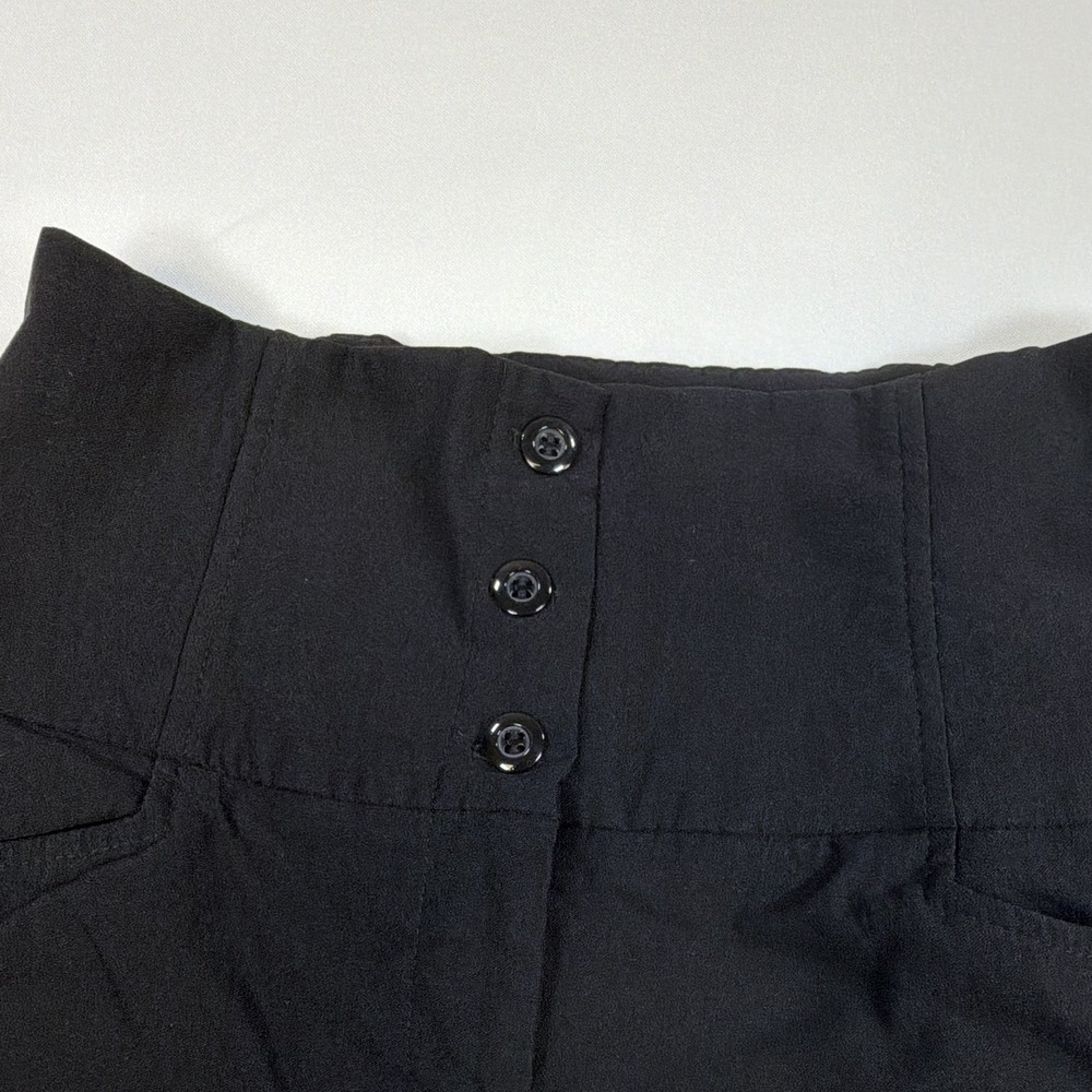 H&M Womens Black High Rise High-Waisted Shorts Button Front Cuffed Size M - Picture 5 of 8